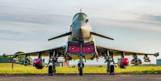 Eurofighter Typhoon:Centurion-aseistettuun koneeseen kuuluvat ASRAAM- ja Meteor-ilmataisteluohjukset, Brimstone- ilmasta maahan ohjukset, Paveway IV -täsmäpommit sekä Storm Shadow -risteilyohjukset. Siivet 2019/6. Kuva: BAE Systems